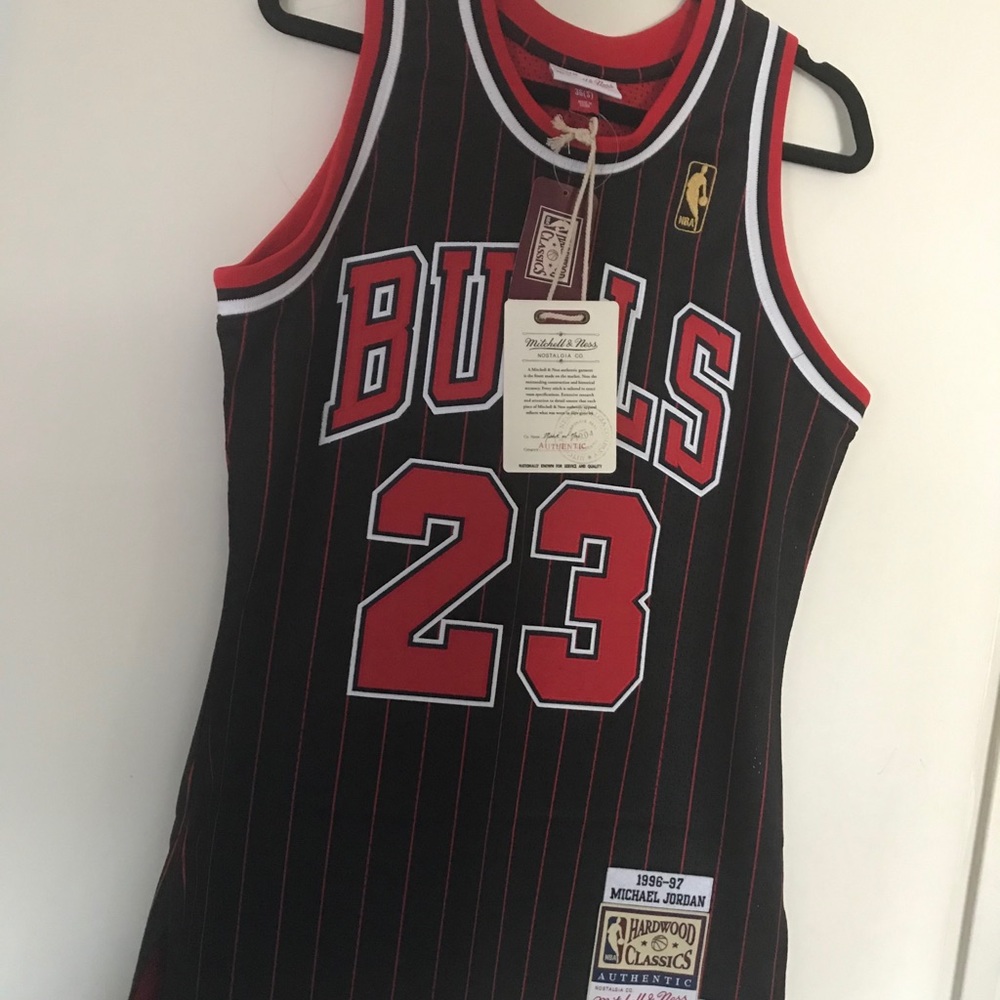 Rare Authentic Chicago Bulls Micheal Jordan Jersey